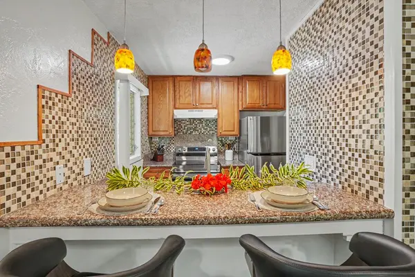 525 ALEKA LP #B8, Kapaa, HI 96746