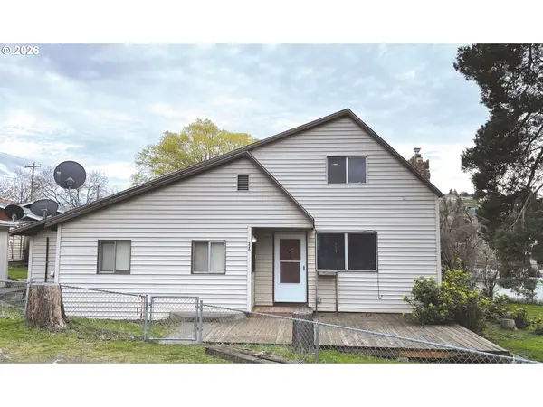 220 AUGUST ST, Heppner, OR 97836