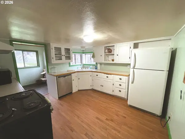 220 AUGUST ST, Heppner, OR 97836