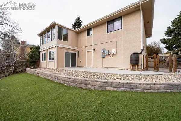 5425 Zapato DR, Colorado Springs, CO 80917