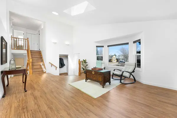 113 Westridge Close, Okotoks, AB T1S 1N4