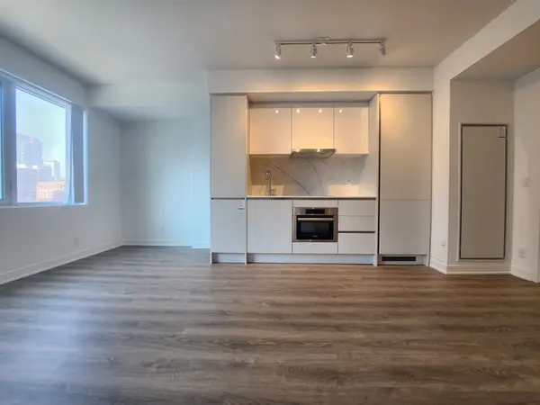 180 Front ST E #716, Toronto C08, ON M5A 0K9