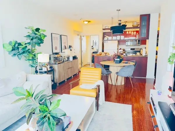 5 Mariner TER #2606, Toronto C01, ON M5V 3V6