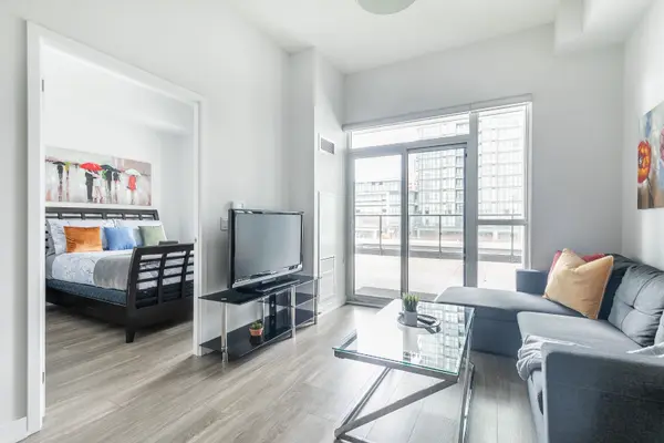 4055 Parkside Village DR #616, Mississauga, ON L5B 0K2