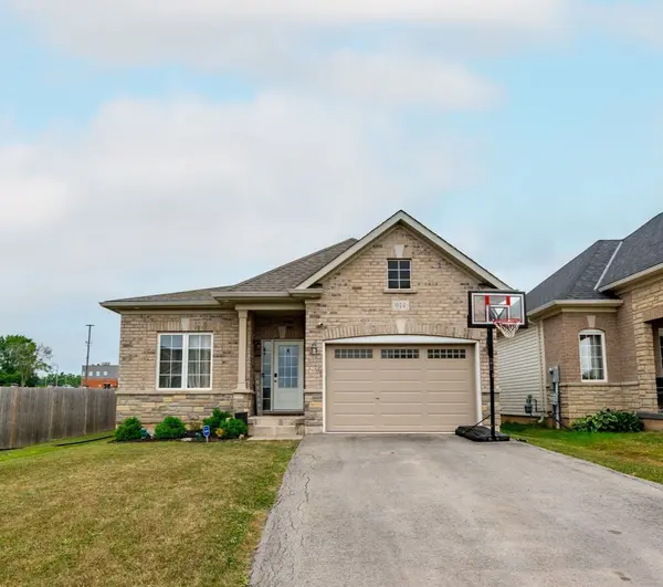 914 Burwell ST, Fort Erie, ON L2A 0E3