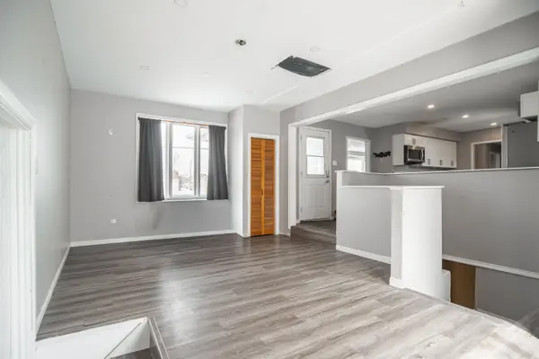 35 Mohns AVE, Petawawa, ON K8H 2G7