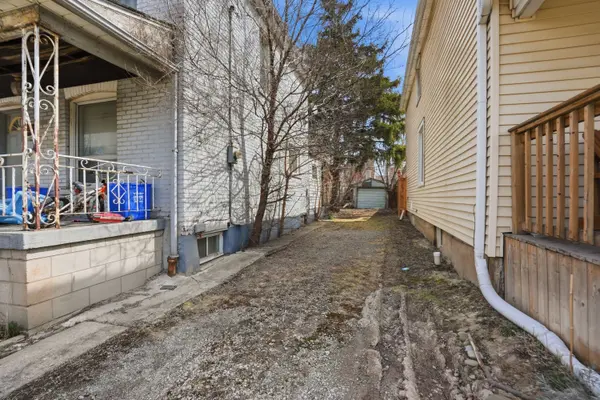 250 Rosslyn AVE N, Hamilton, ON L8L 7R1