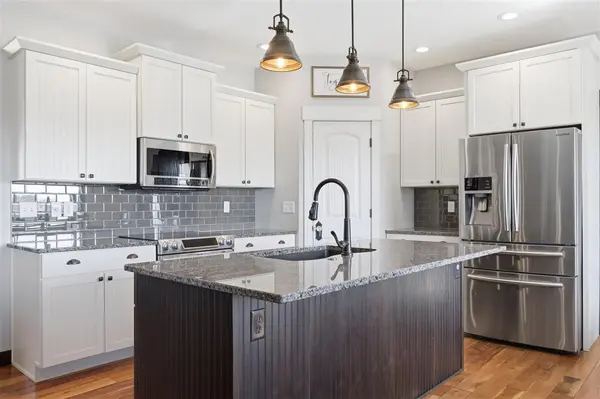 3359 Southridge Dr, Amana, IA 52203