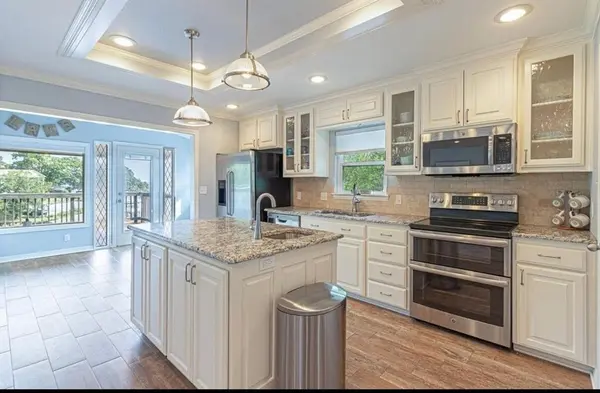 23322 Three Points Drive, Frankston, TX 75763