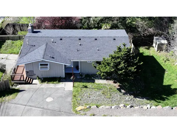 1214 RANSOM AVE, Brookings, OR 97415