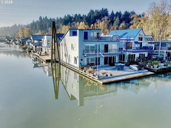 7720 S Macadam AVE #33, Portland, OR 97219