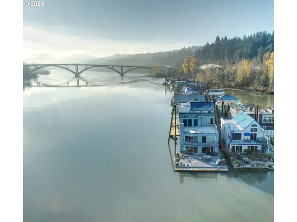 7720 S Macadam AVE #33, Portland, OR 97219