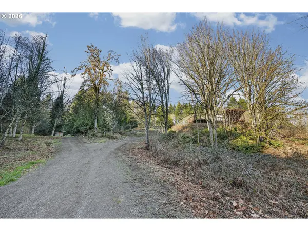 6396 KALAMA RIVER RD, Kalama, WA 98625