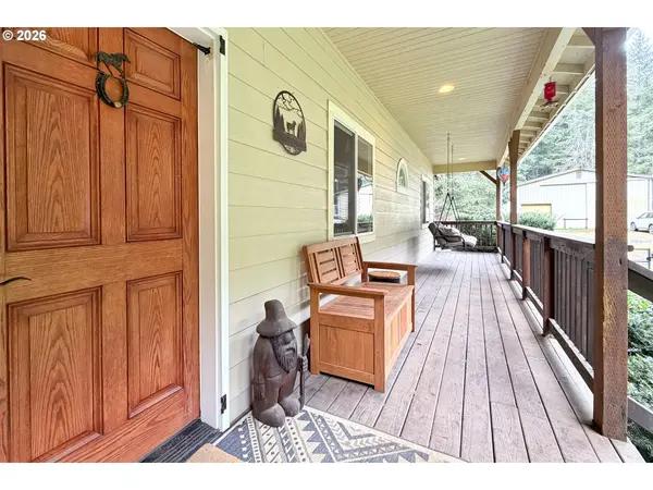 26840 S SKINNER RD, Estacada, OR 97023