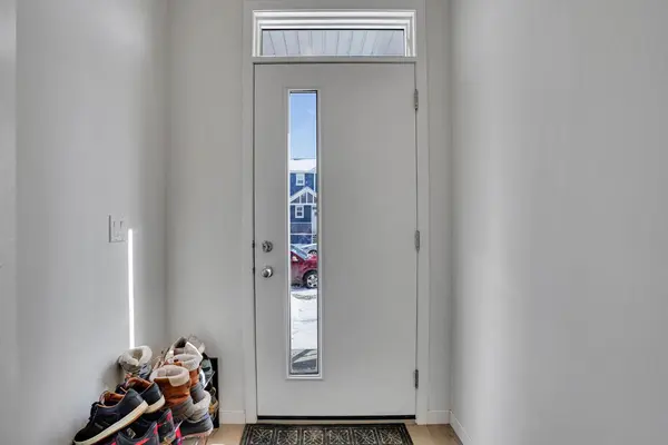 137 Seton Villas SE, Calgary, AB T3M 3L8