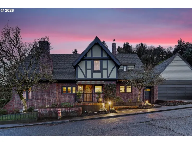 782 NW POWHATAN TER, Portland, OR 97210