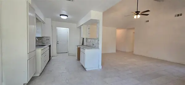 3662 Forest Trail Drive, Grand Prairie, TX 75052