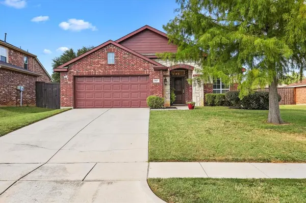 1917 Prescott Downs Drive, Denton, TX 76210