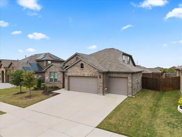 1117 Scotney Lane, Saginaw, TX 76131