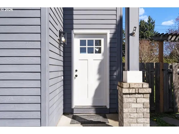 18400 SE 16TH ST, Vancouver, WA 98683