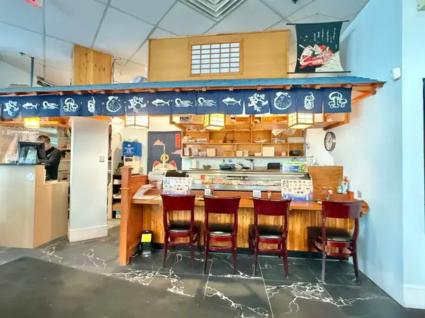 12 Queens Quay W #107, Toronto C01, ON M5J 2V7