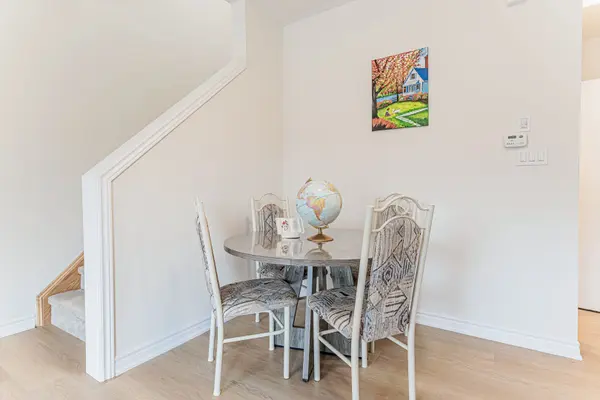 485 Beresford PATH S #unit 1, upper level, Oshawa, ON L1H 0B2