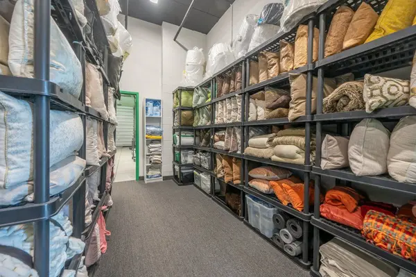 125 Don Hillock DR #16, Aurora, ON L4G 0H8