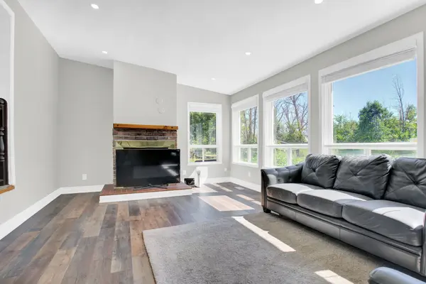 8182 Hornby RD, Halton Hills, ON L0P 1E0