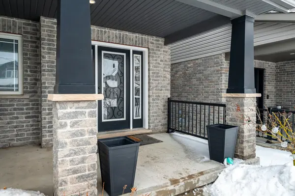 123 Taylor DR, East Luther Grand Valley, ON L9W 6P2