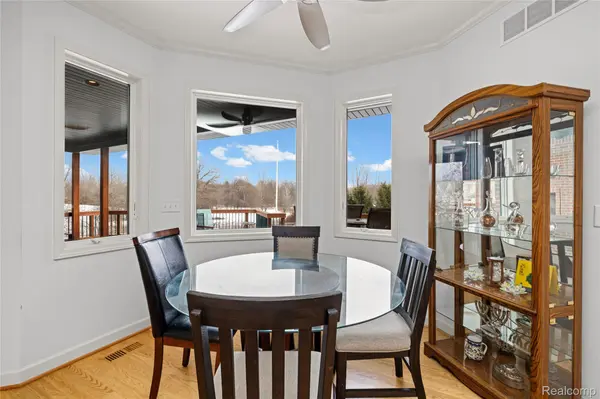 3520 Blue Heron CT, Ypsilanti, MI 48198