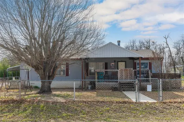 209 Martin,  Bangs,  TX 76823