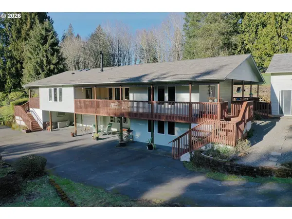 32809 Boomer LOOP, Scappoose, OR 97056