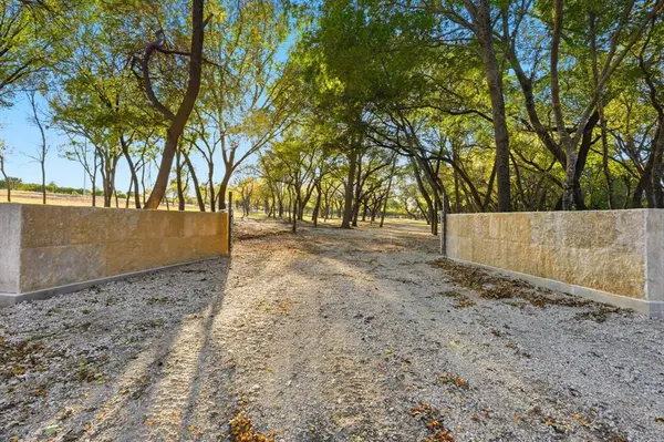 2401 Bear Creek Road, Aledo, TX 76008