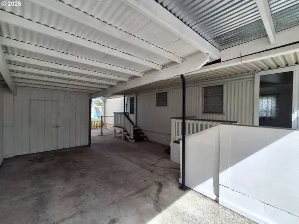 15758 SE HIGHWAY 224 #45, Damascus, OR 97089