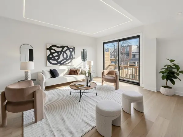 149 Victor AVE, Toronto E01, ON M4K 1A9