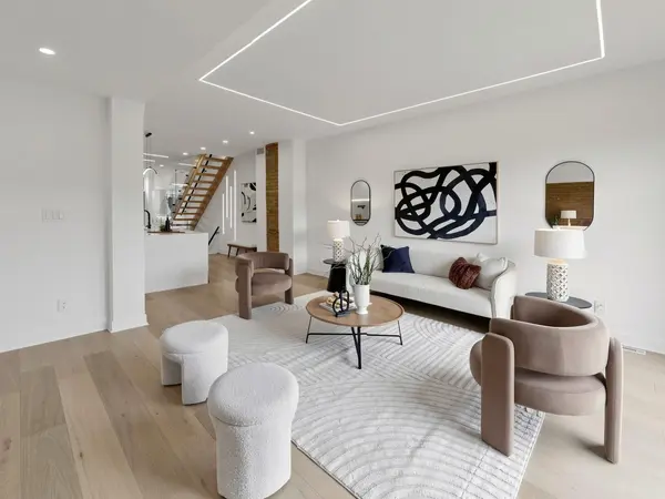 149 Victor AVE, Toronto E01, ON M4K 1A9