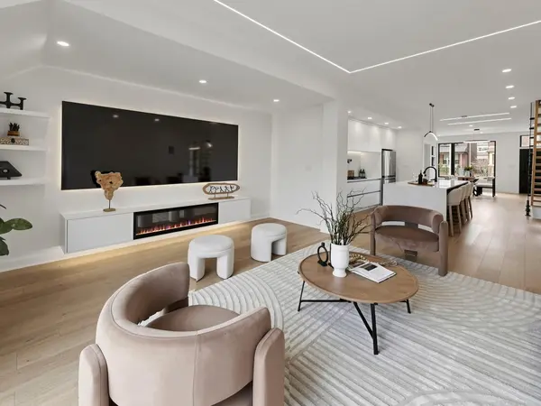 149 Victor AVE, Toronto E01, ON M4K 1A9