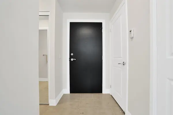 85 Attmar DR #328, Brampton, ON L6P 0Y6