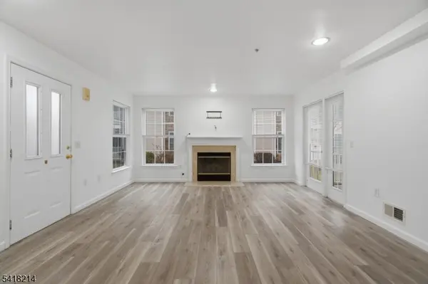 116 Chariot Ct #116, Piscataway Twp., NJ 08854