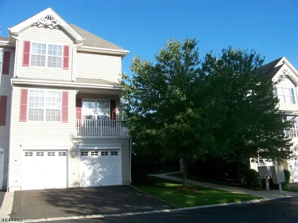 27 Briar Ln, Raritan Twp., NJ 08822