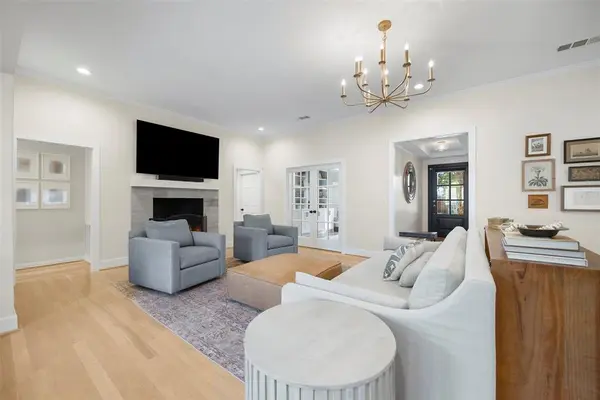 9027 Gunnison Drive, Dallas, TX 75231