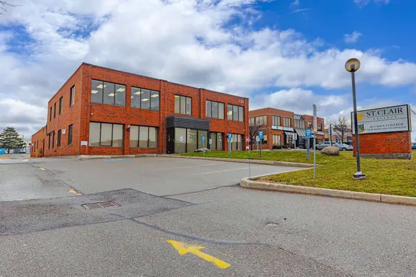 131 Brunel RD, Mississauga, ON L4Z 1X3