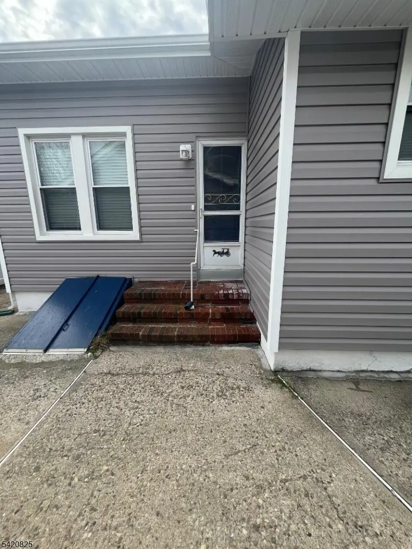 122 Vreeland Ave, Clifton City, NJ 07011