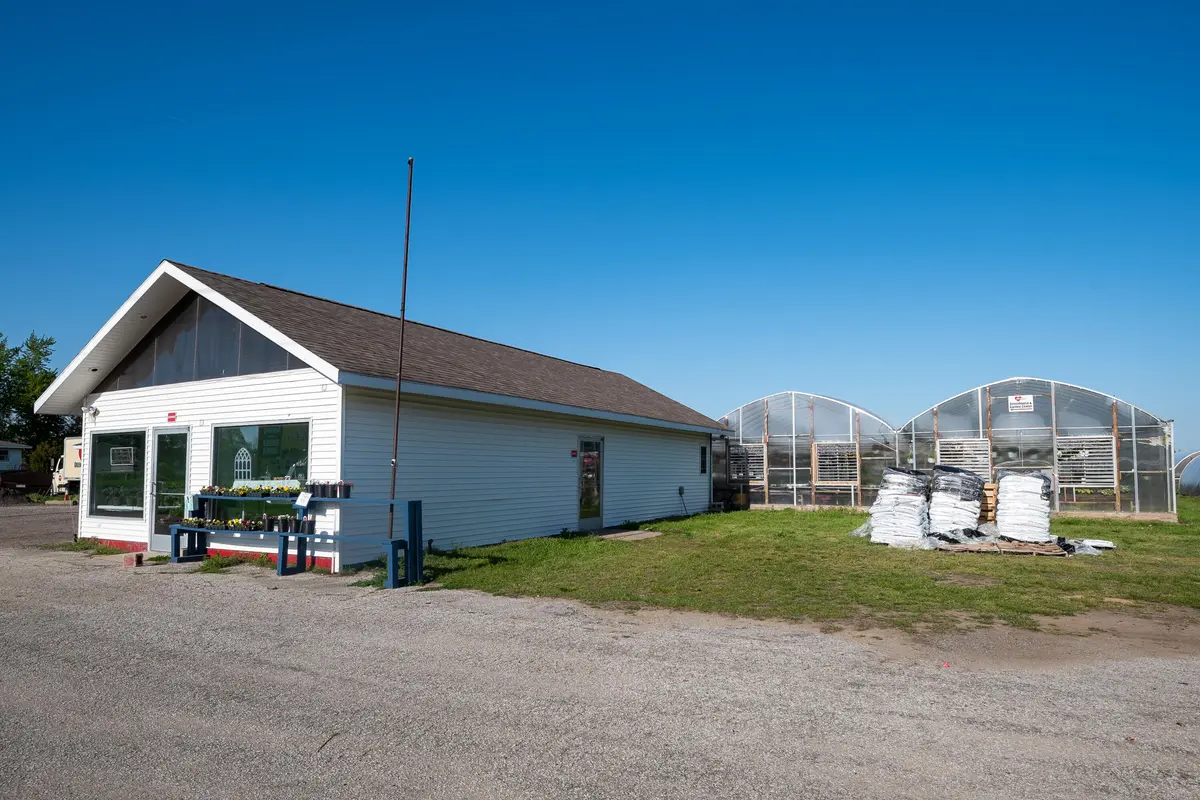 8627 Cleveland AVE, Baroda Twp, MI 49101