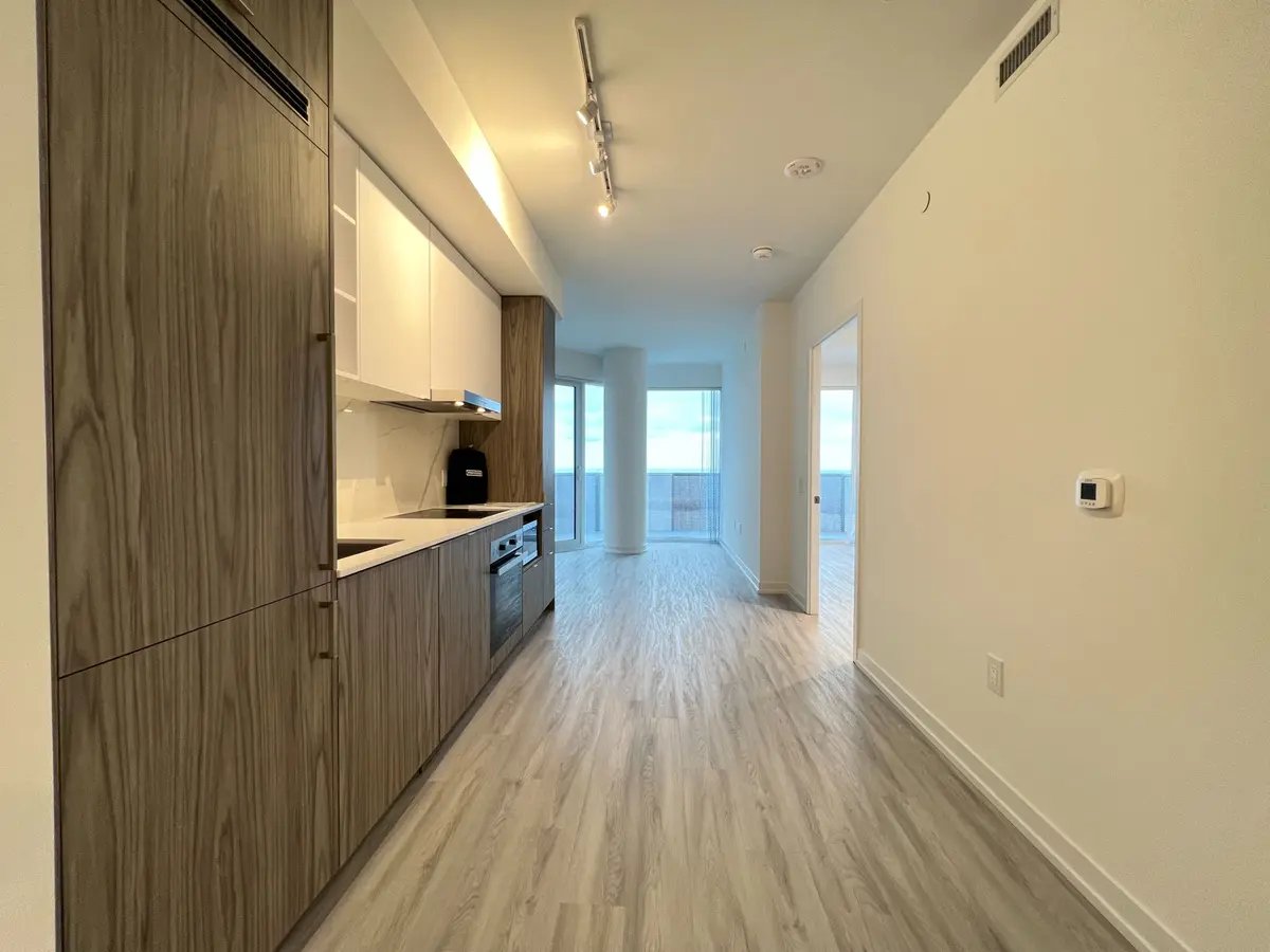 55 Cooper ST #7509, Toronto C08, ON M5E 0G1