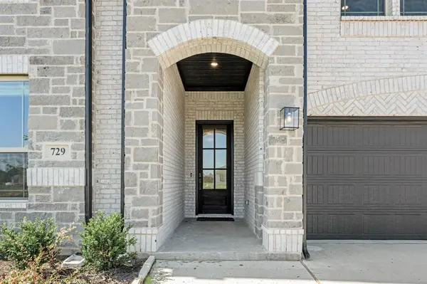 729 Seahawk Street, Joshua, TX 76058