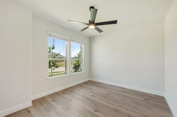 729 Seahawk Street, Joshua, TX 76058