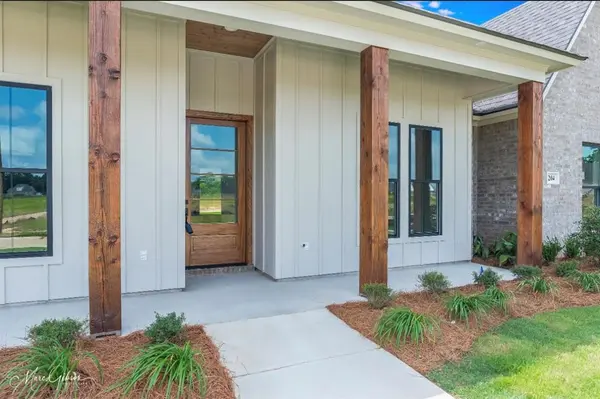 204 St. Andrews, Benton, LA 71006