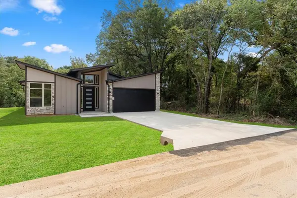 104 Rudder Road, Gun Barrel City, TX 75156