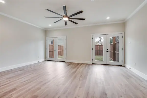 420 Sparks Street, Dallas, TX 75203